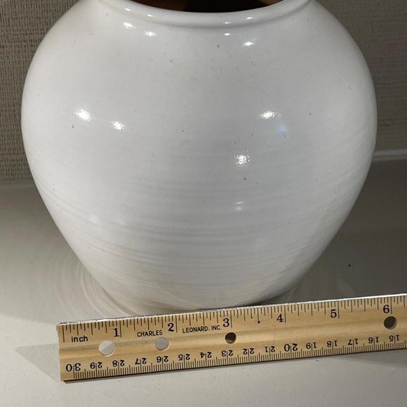 Assorted vessels. - Picture 9 of 15